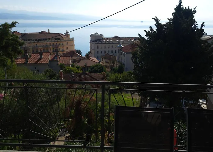 Apartment Ella Opatija